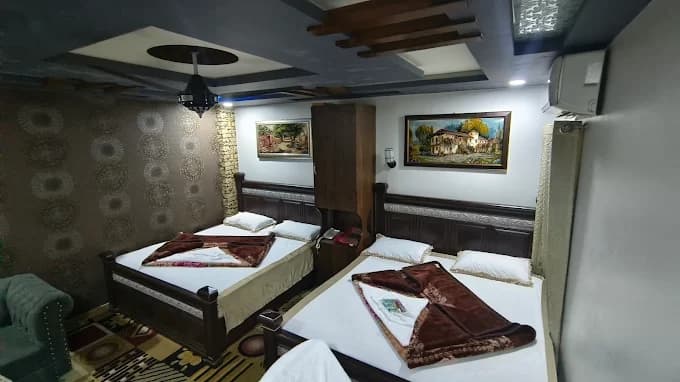 Metro Hotel image 8